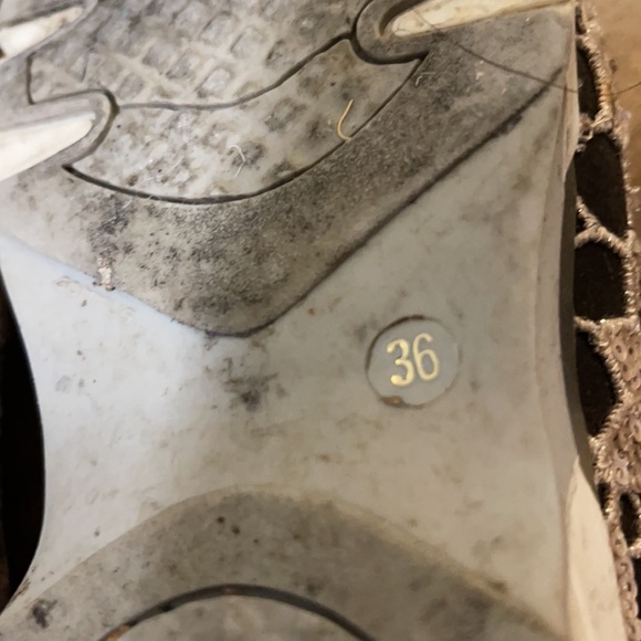 Damy Lace Sneakers - Picture 9 of 9